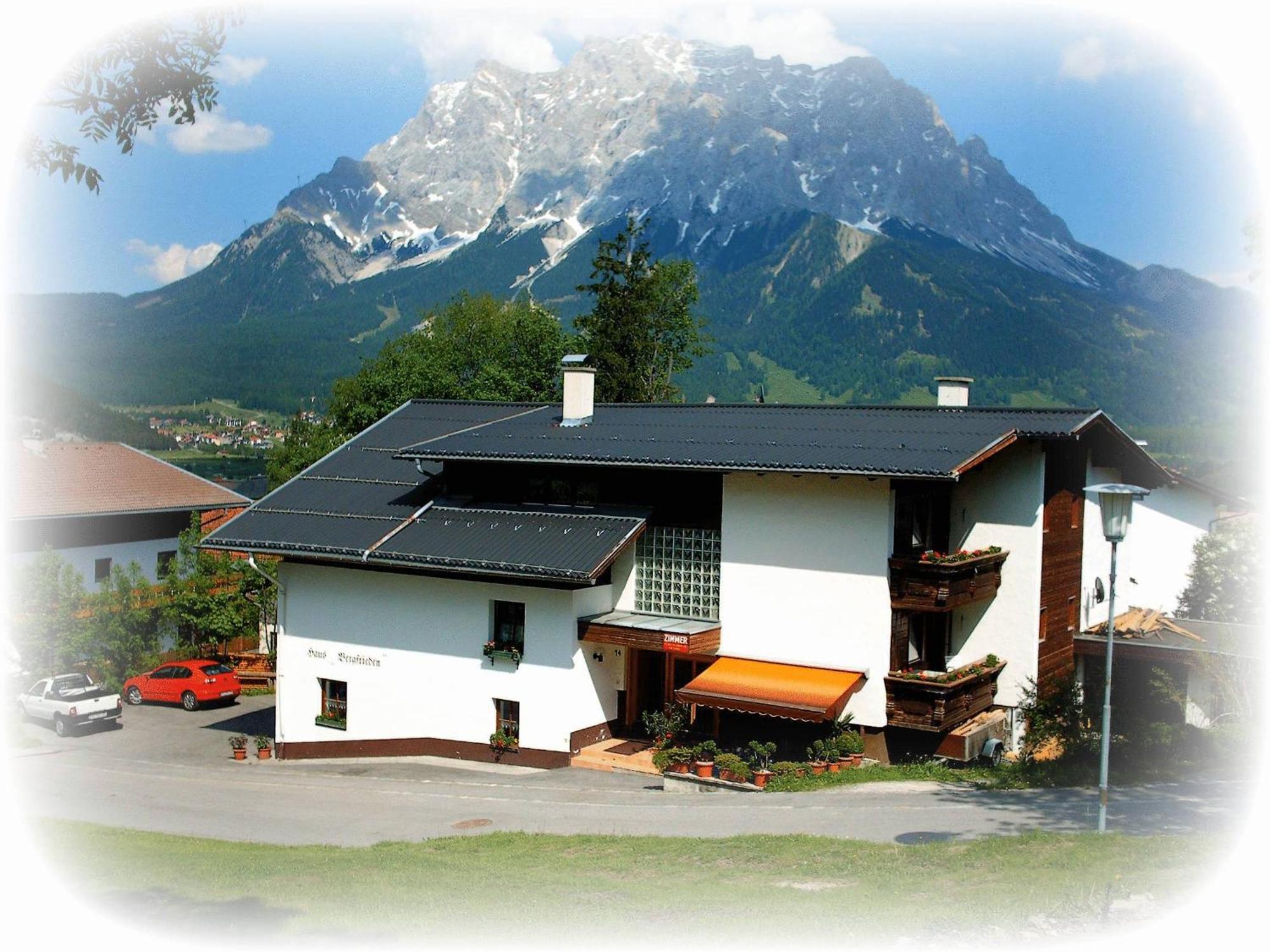 Haus Bergfrieden Hotel Lermoos Exterior photo